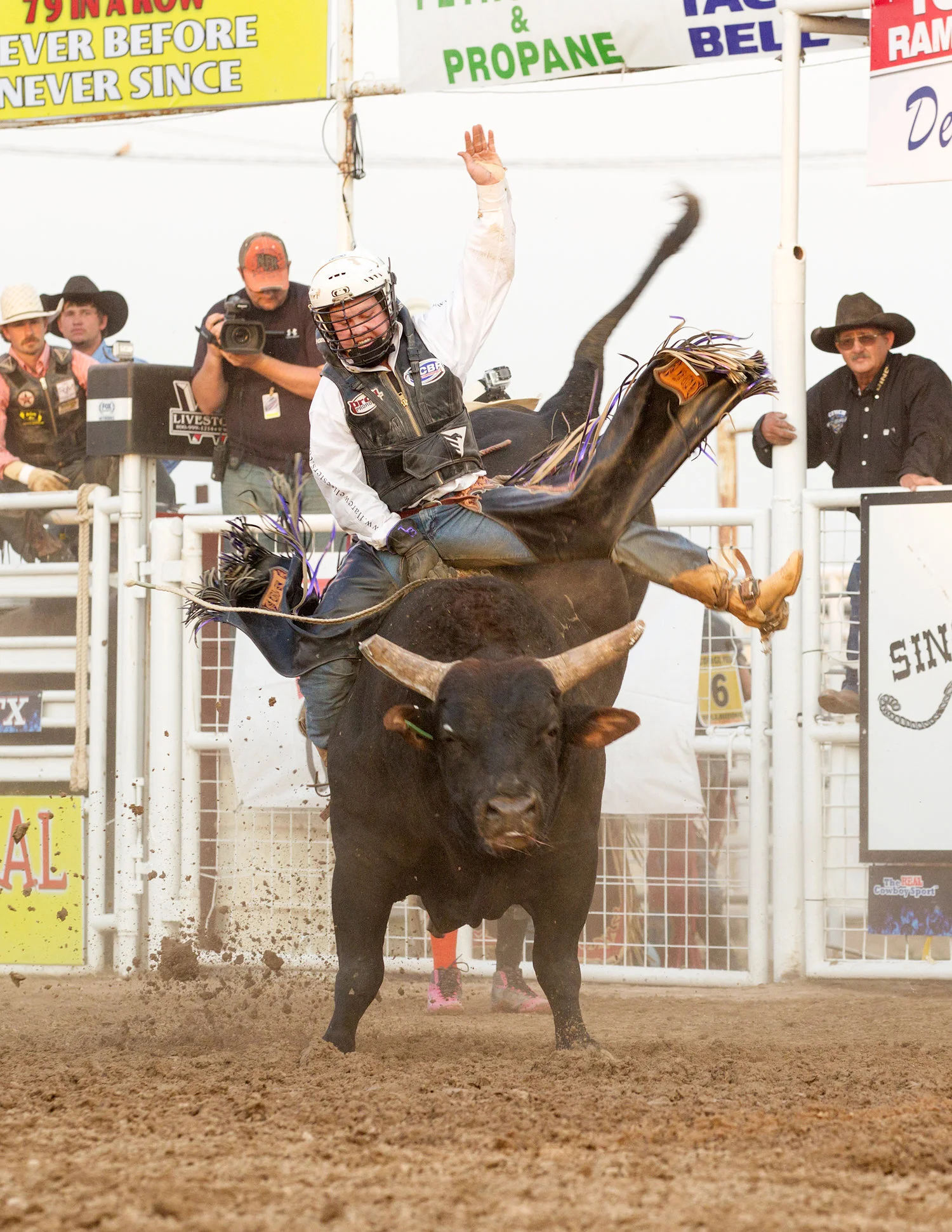 NFR Bull Rider Profile - Trey Benton III — Tuff Hedeman Bull Riding